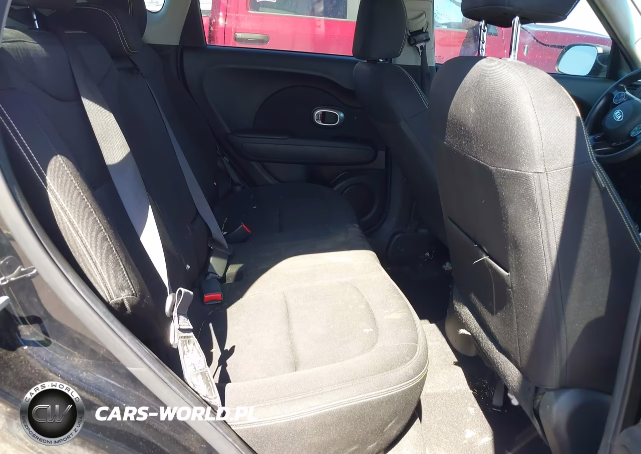 2015 Kia Soul + VIN:KNDJP3A51F7133538 - 8