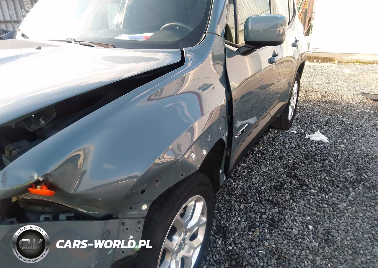 2018 Jeep Renegade Latitude 4X4 VIN:ZACCJBBB3JPH37144 - 17