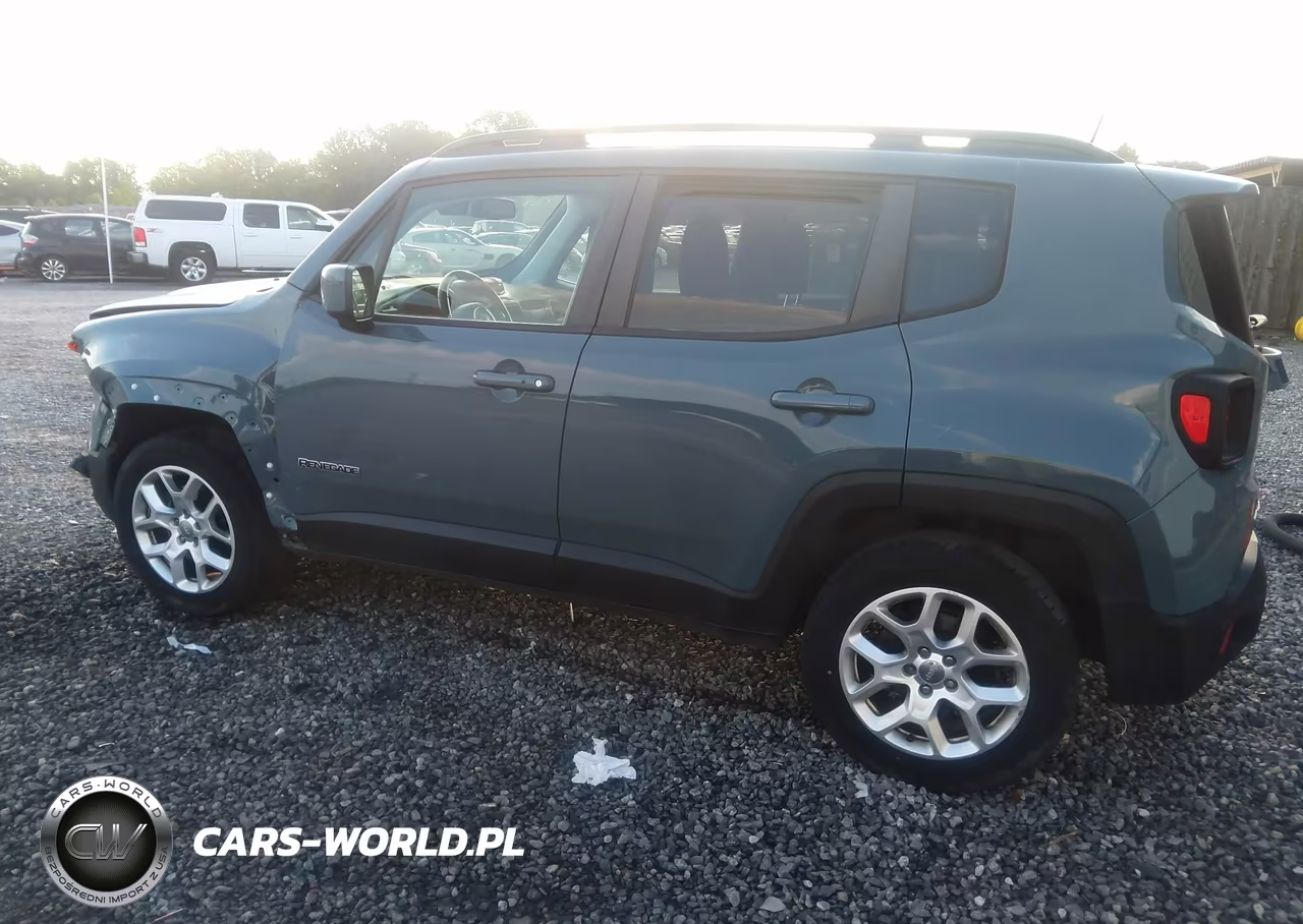 2018 Jeep Renegade Latitude 4X4 VIN:ZACCJBBB3JPH37144 - 3