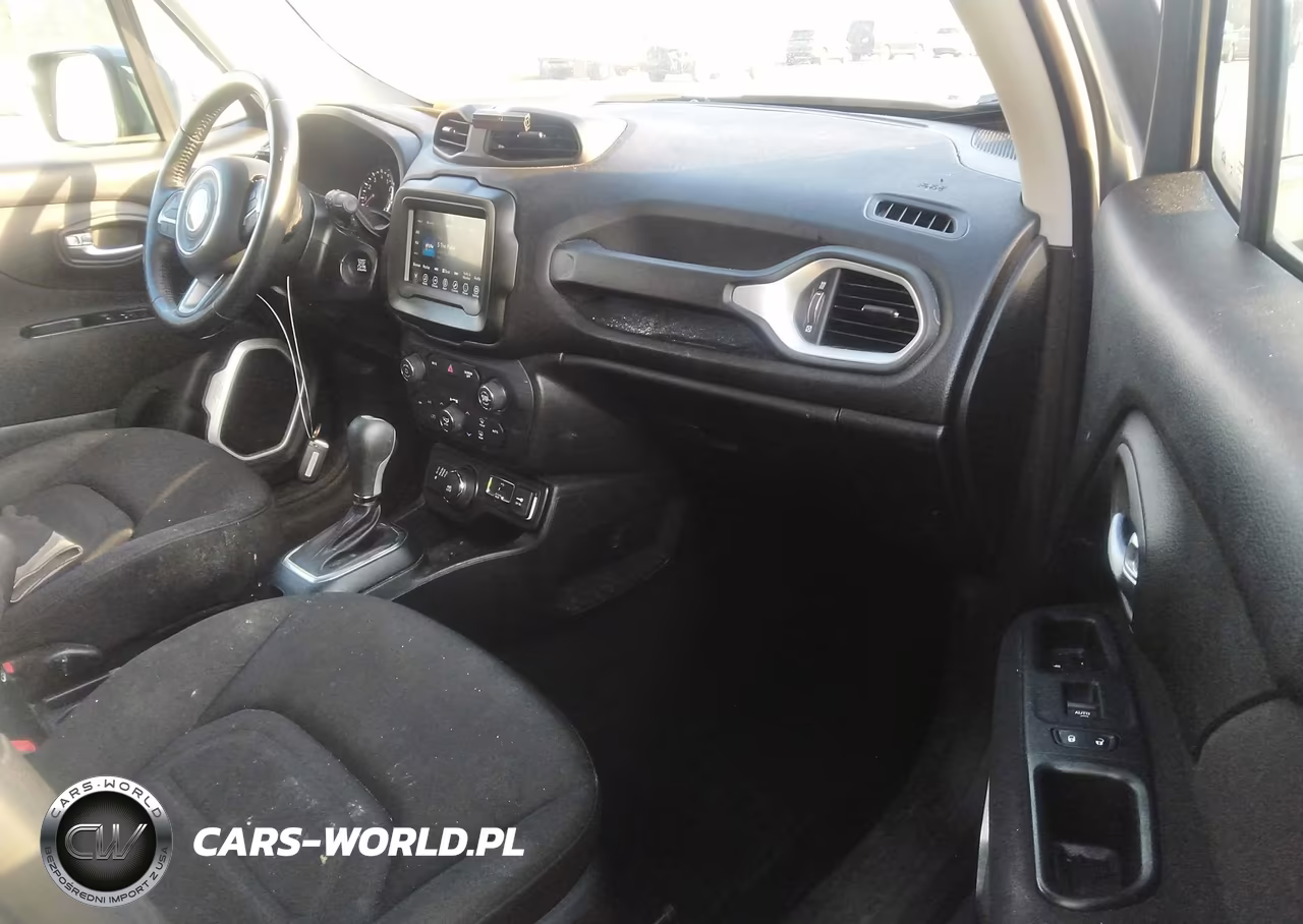2018 Jeep Renegade Latitude 4X4 VIN:ZACCJBBB3JPH37144 - 5