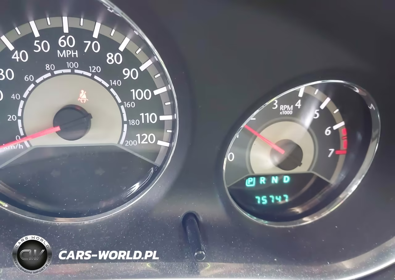 2012 Chrysler 200 Limited VIN:1C3CCBCBXCN109283 - 7