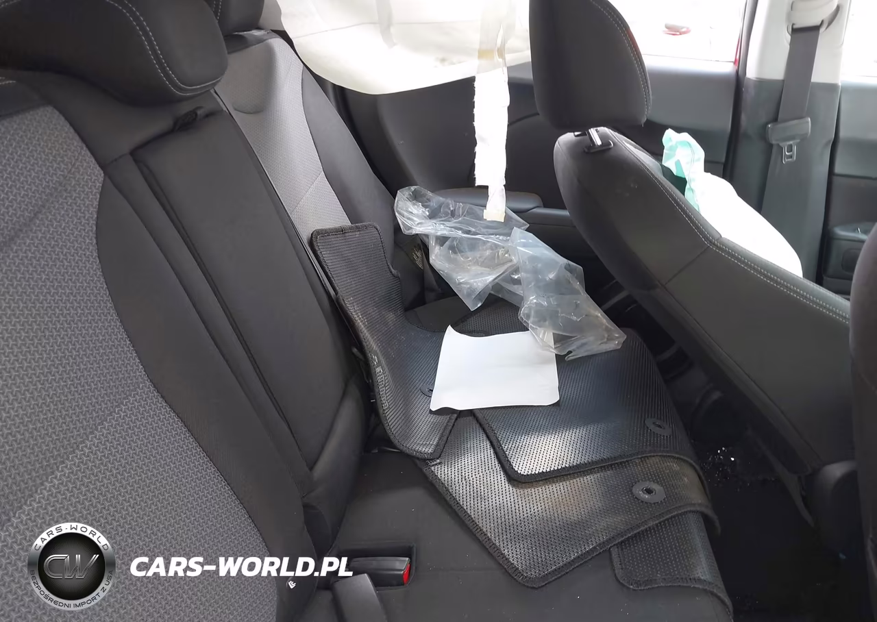 2019 Kia Soul + VIN:KNDJP3A53K7697153 - 8