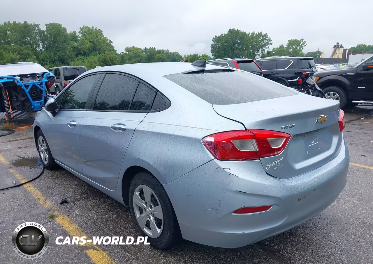 2017 Chevrolet Cruze Ls Auto VIN:1G1BC5SM3H7126068 - 3