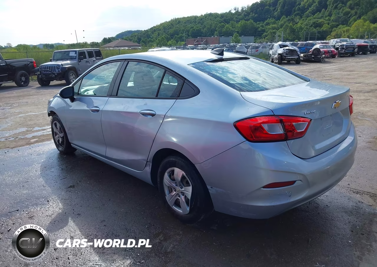 2018 Chevrolet Cruze Ls Auto VIN:1G1BC5SMXJ7108950 - 3