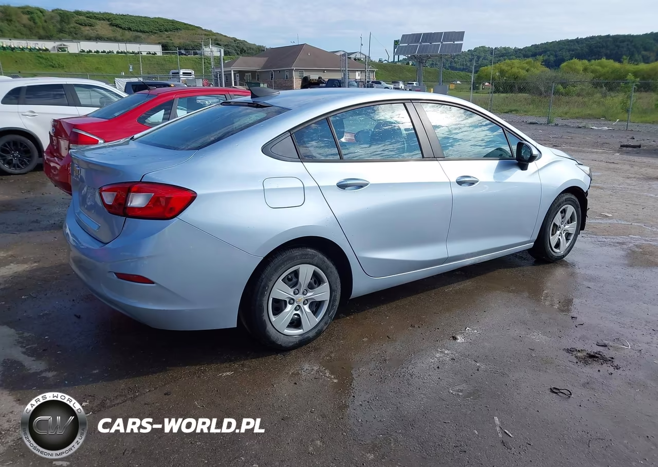 2018 Chevrolet Cruze Ls Auto VIN:1G1BC5SMXJ7108950 - 4