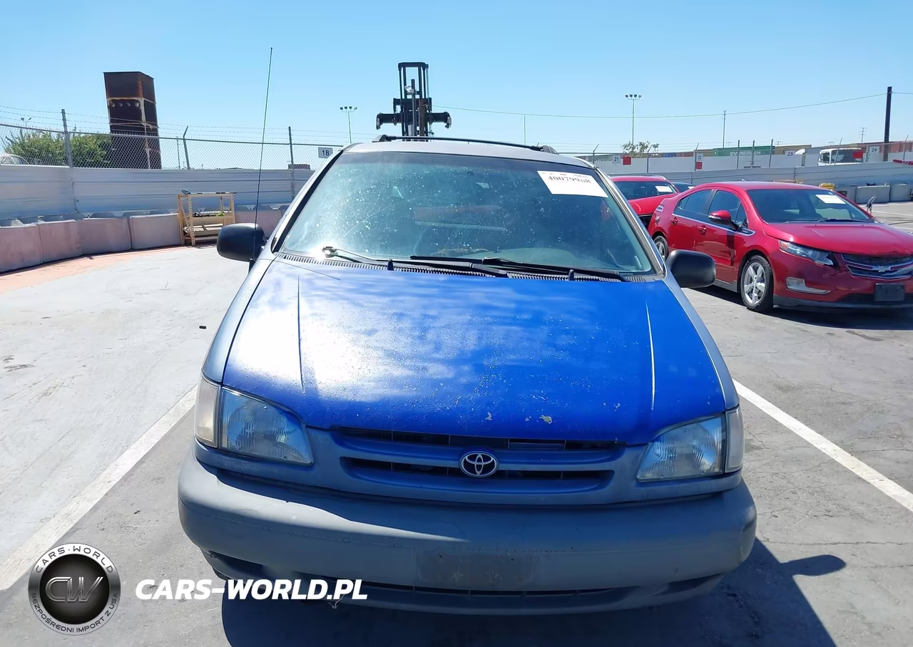 1999 Toyota Sienna Le VIN:4T3ZF13C9XU167920 - 12