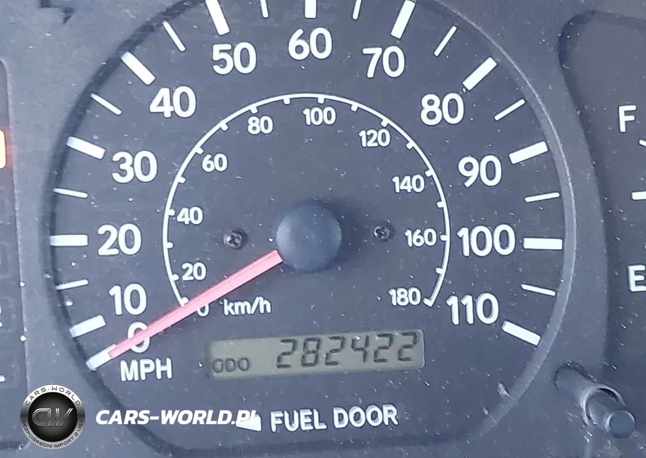 1999 Toyota Sienna Le VIN:4T3ZF13C9XU167920 - 15