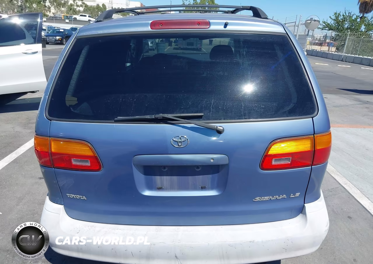 1999 Toyota Sienna Le VIN:4T3ZF13C9XU167920 - 16