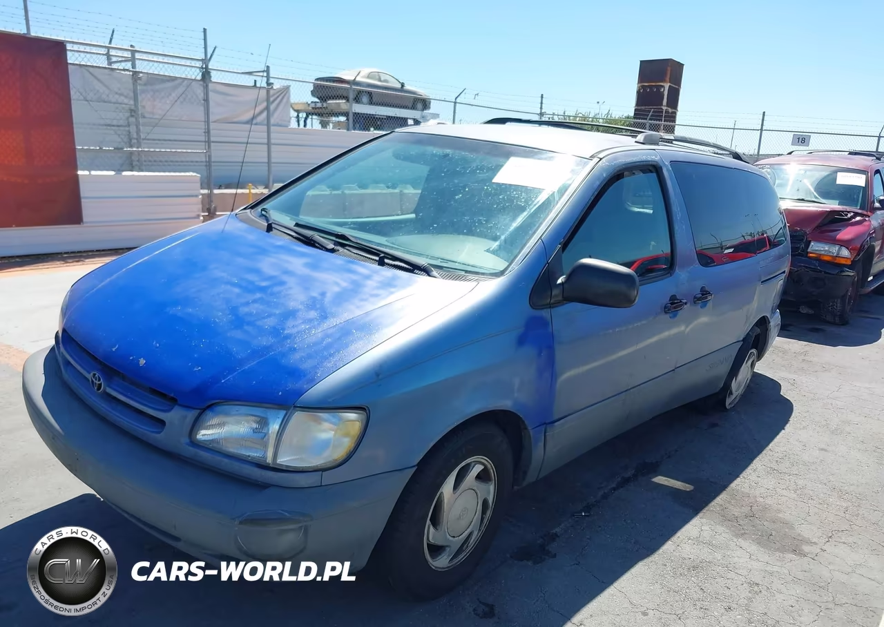 1999 Toyota Sienna Le VIN:4T3ZF13C9XU167920 - 2