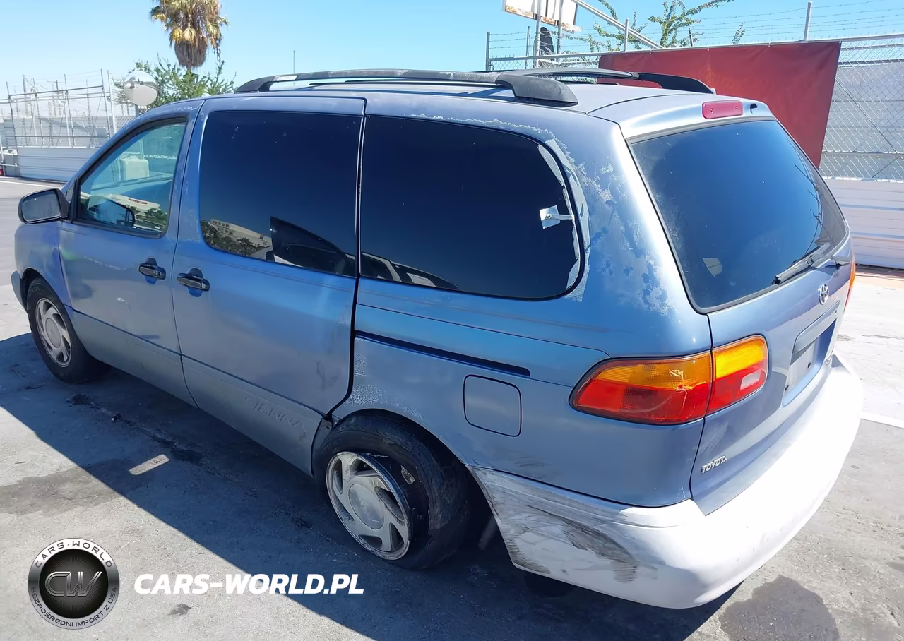 1999 Toyota Sienna Le VIN:4T3ZF13C9XU167920 - 6
