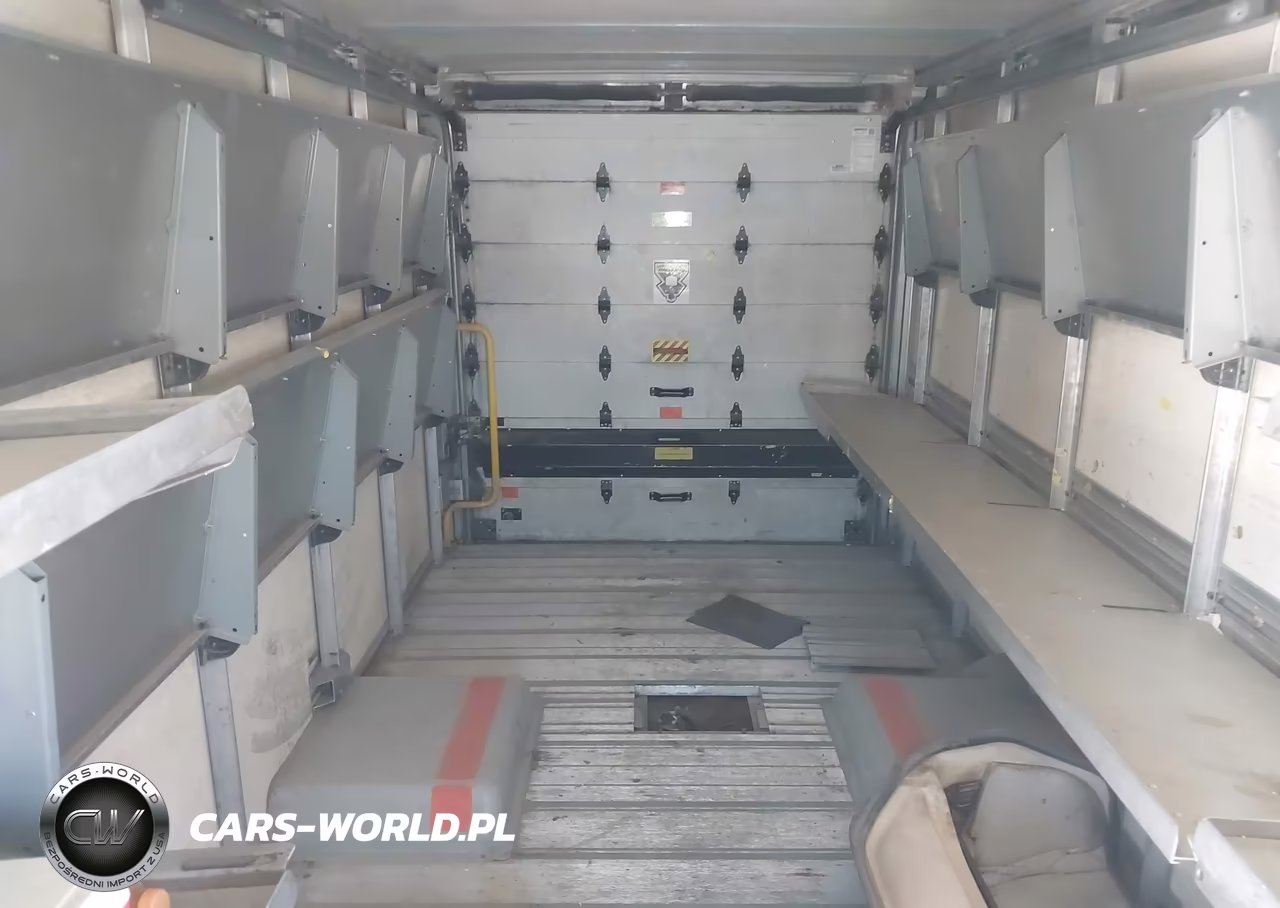 2013 Isuzu Commercial Van VIN:JALB4T17XD7W01406 - 7