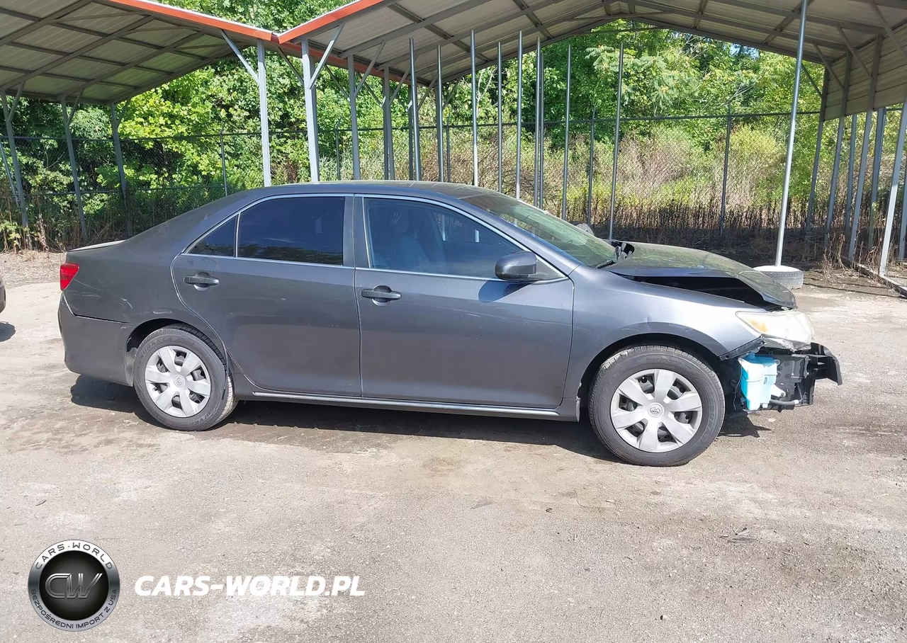 2013 Toyota Camry Le VIN:4T4BF1FK9DR295167 - 14