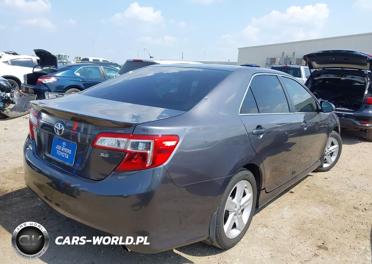 2014 Toyota Camry Se VIN:4T1BF1FK1EU863407 - 4