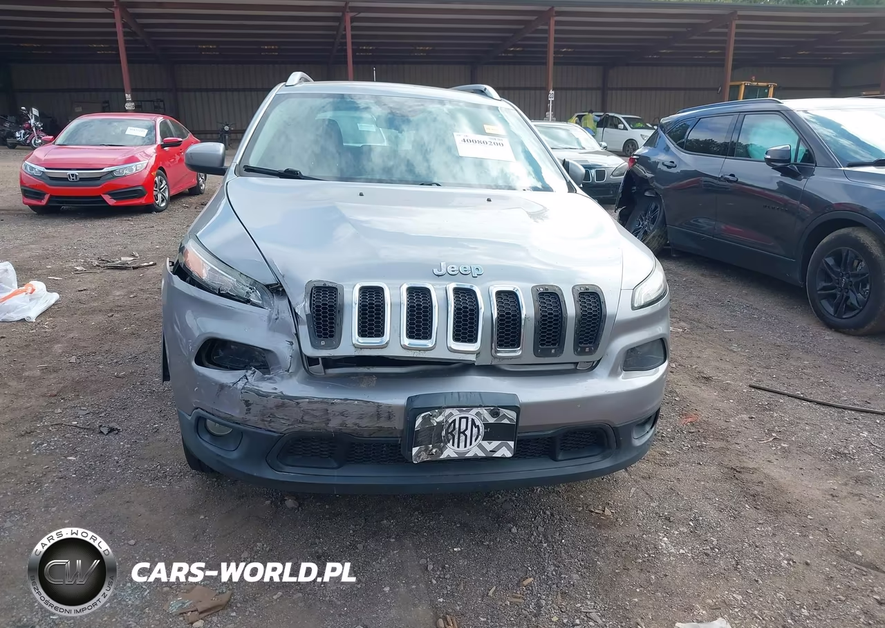 2015 Jeep Cherokee Latitude VIN:1C4PJMCB1FW749153 - 6