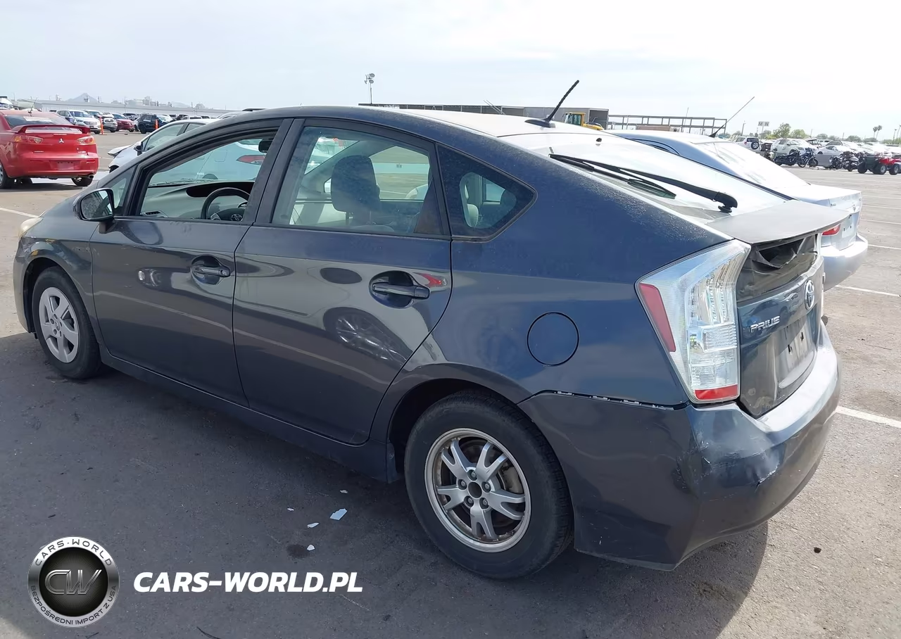 2011 Toyota Prius Two VIN:JTDKN3DU1B1392606 - 3