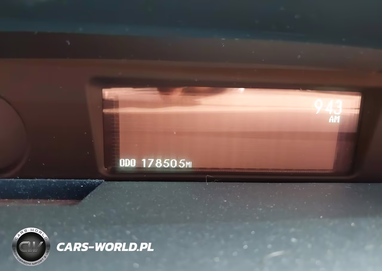 2011 Toyota Prius Two VIN:JTDKN3DU1B1392606 - 7