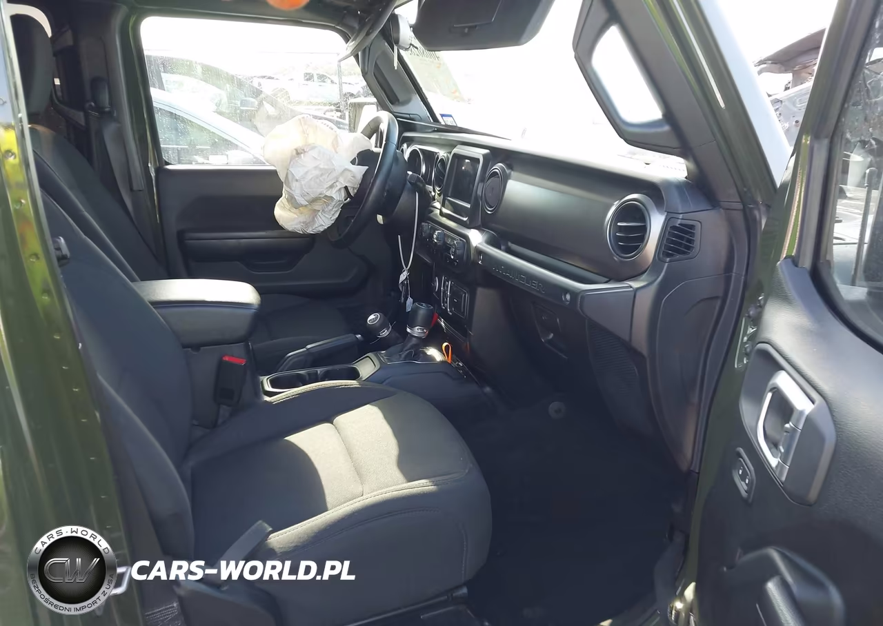 2020 Jeep Wrangler Unlimited Willys 4X4 VIN:1C4HJXDNXLW284396 - 5