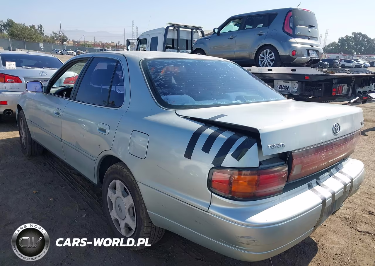1994 Toyota Camry Le VIN:JT2GK12E6R0043285 - 3