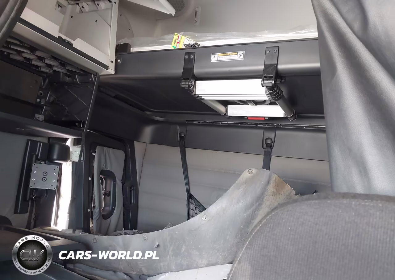 2020 Freightliner New Cascadia 126 VIN:3AKJHHDRXLSLH2302 - 7