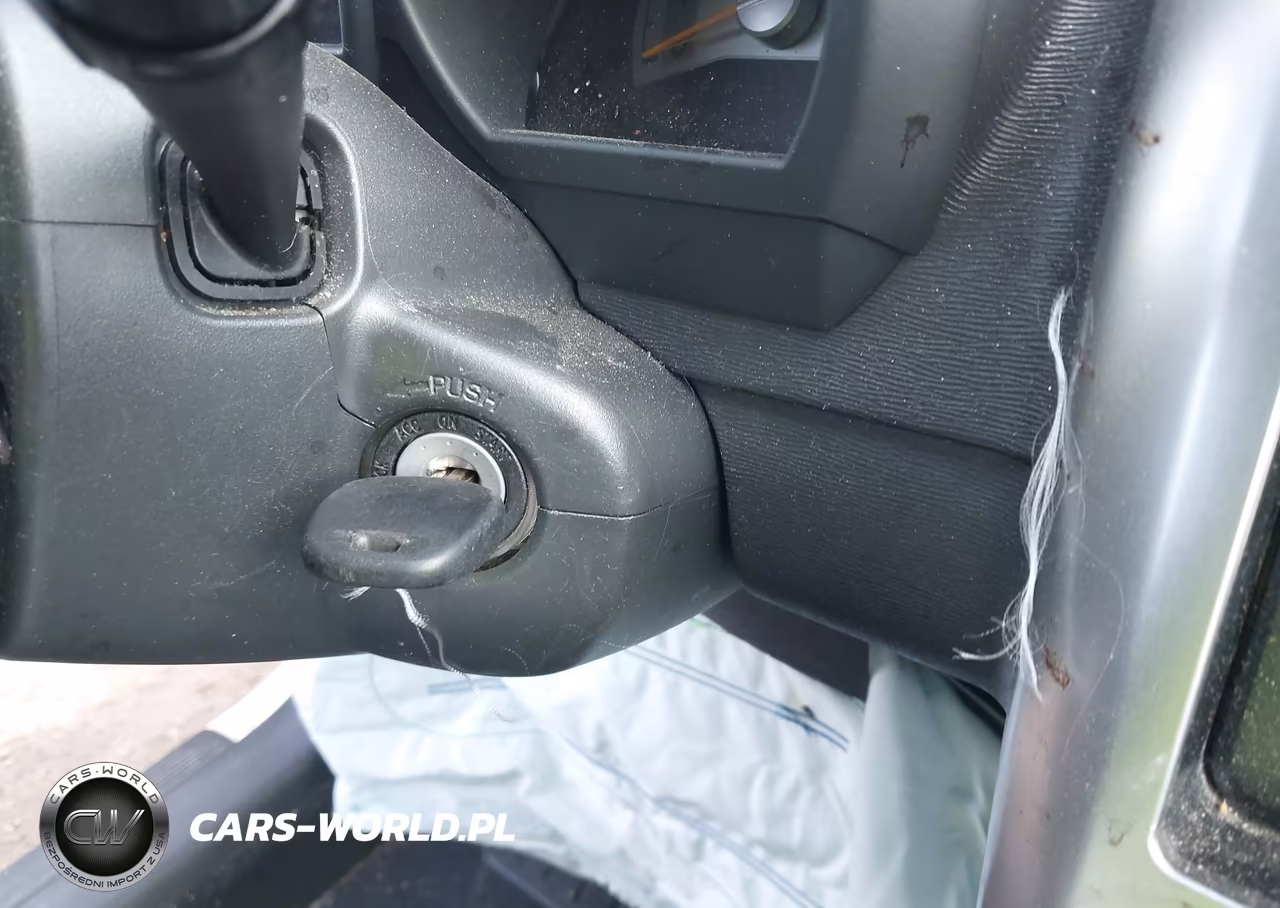2006 Scion Tc VIN:JTKDE167X60117700 - 11