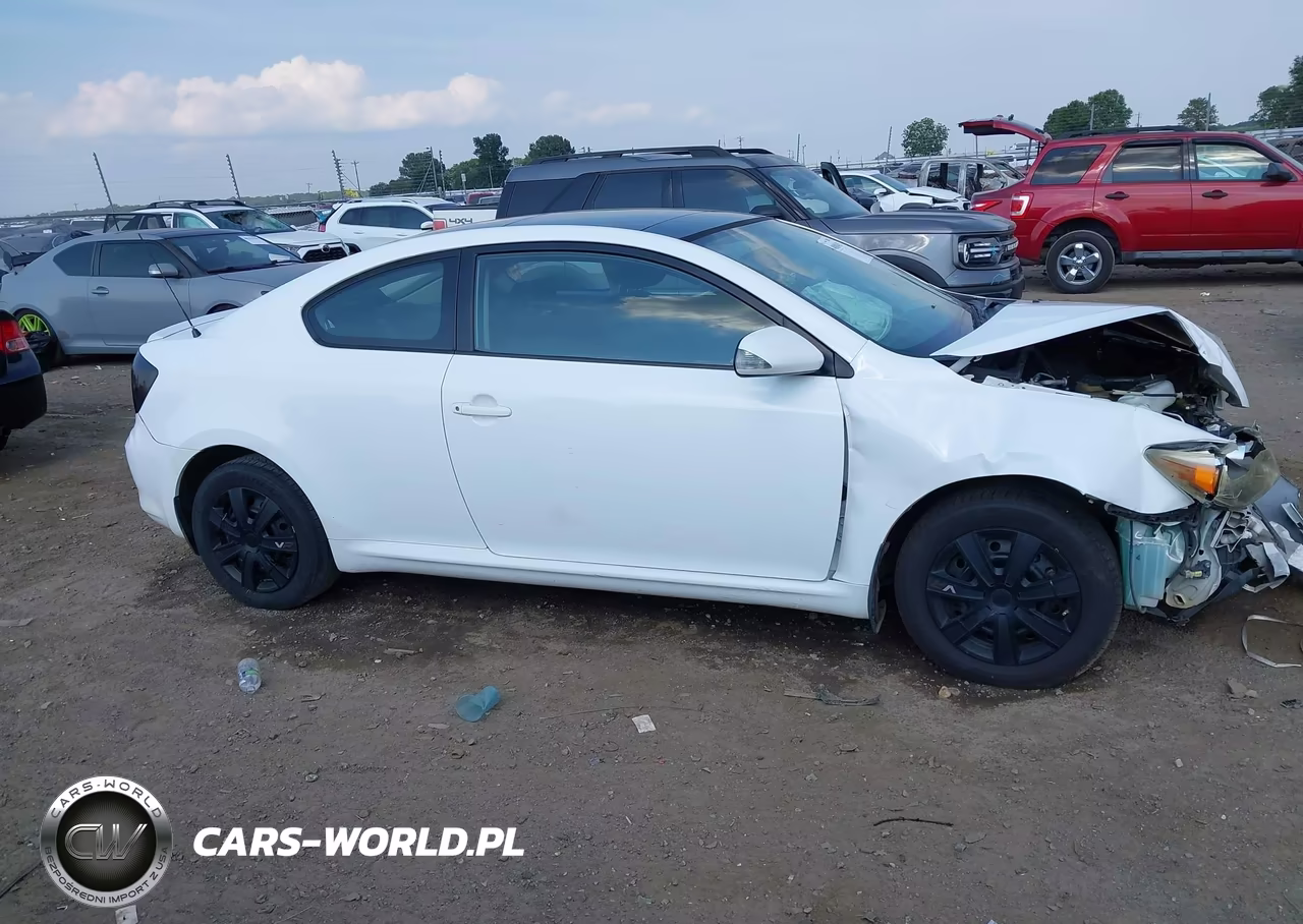 2006 Scion Tc VIN:JTKDE167X60117700 - 13