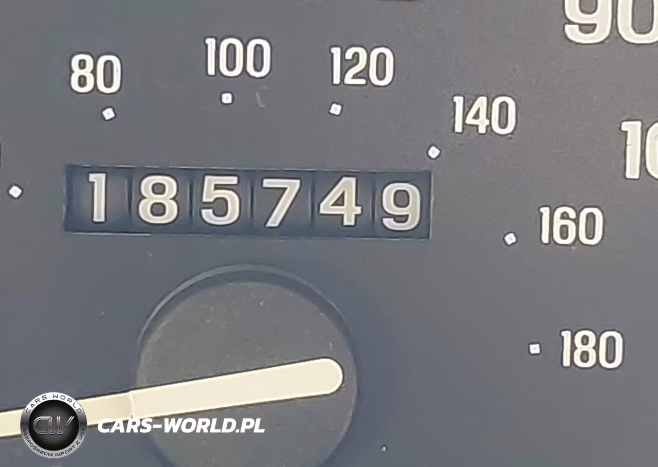 2001 Ford Explorer Xlt VIN:1FMZU83P81ZA73242 - 16