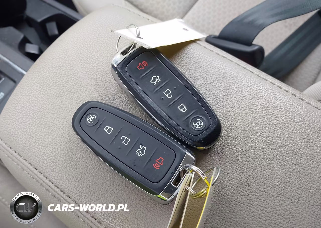 2019 Ford Escape Se VIN:1FMCU9GD7KUB64304 - 11