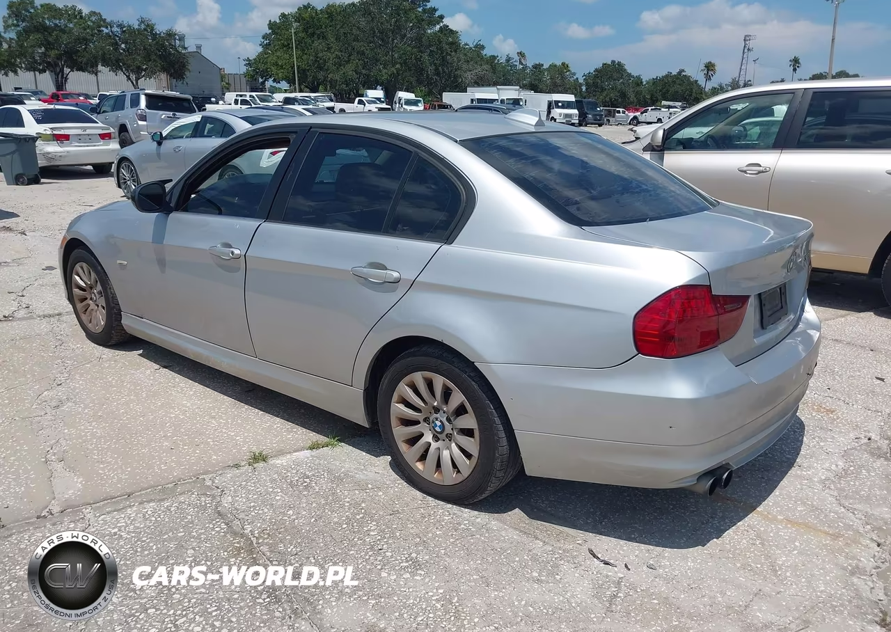 2009 BMW 328I VIN:WBAPH77579NM45219 - 3