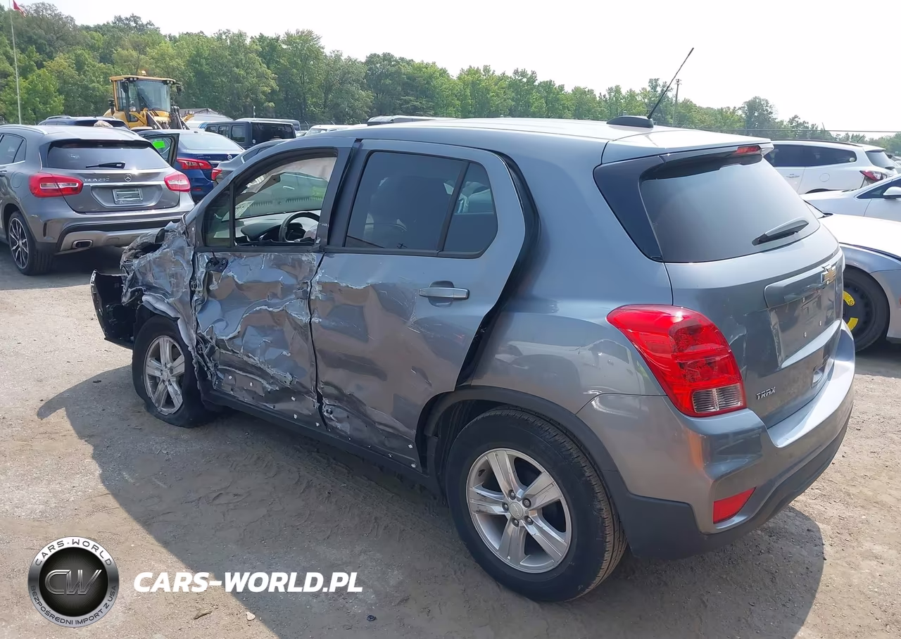 2020 Chevrolet Trax Fwd Ls VIN:3GNCJKSB2LL168421 - 3