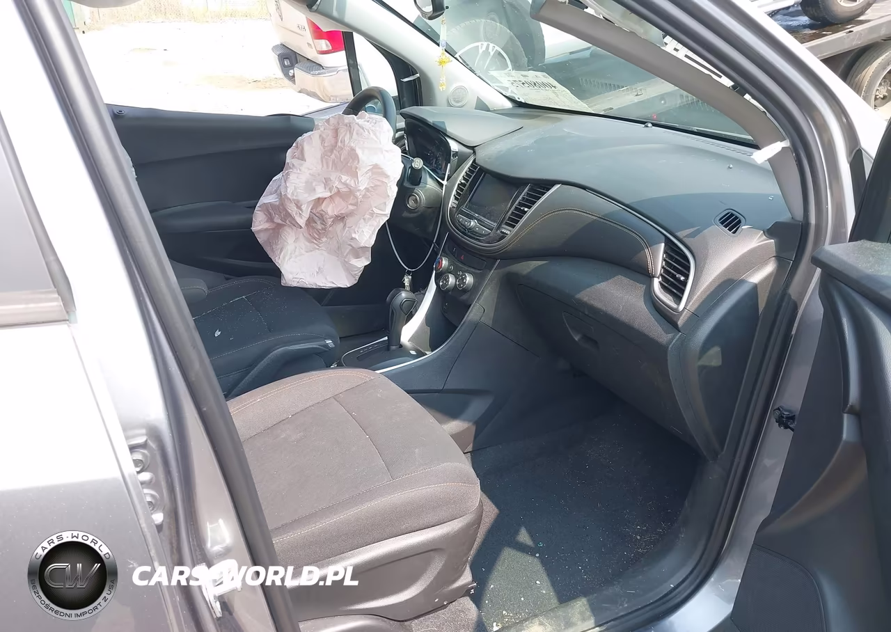 2020 Chevrolet Trax Fwd Ls VIN:3GNCJKSB2LL168421 - 5