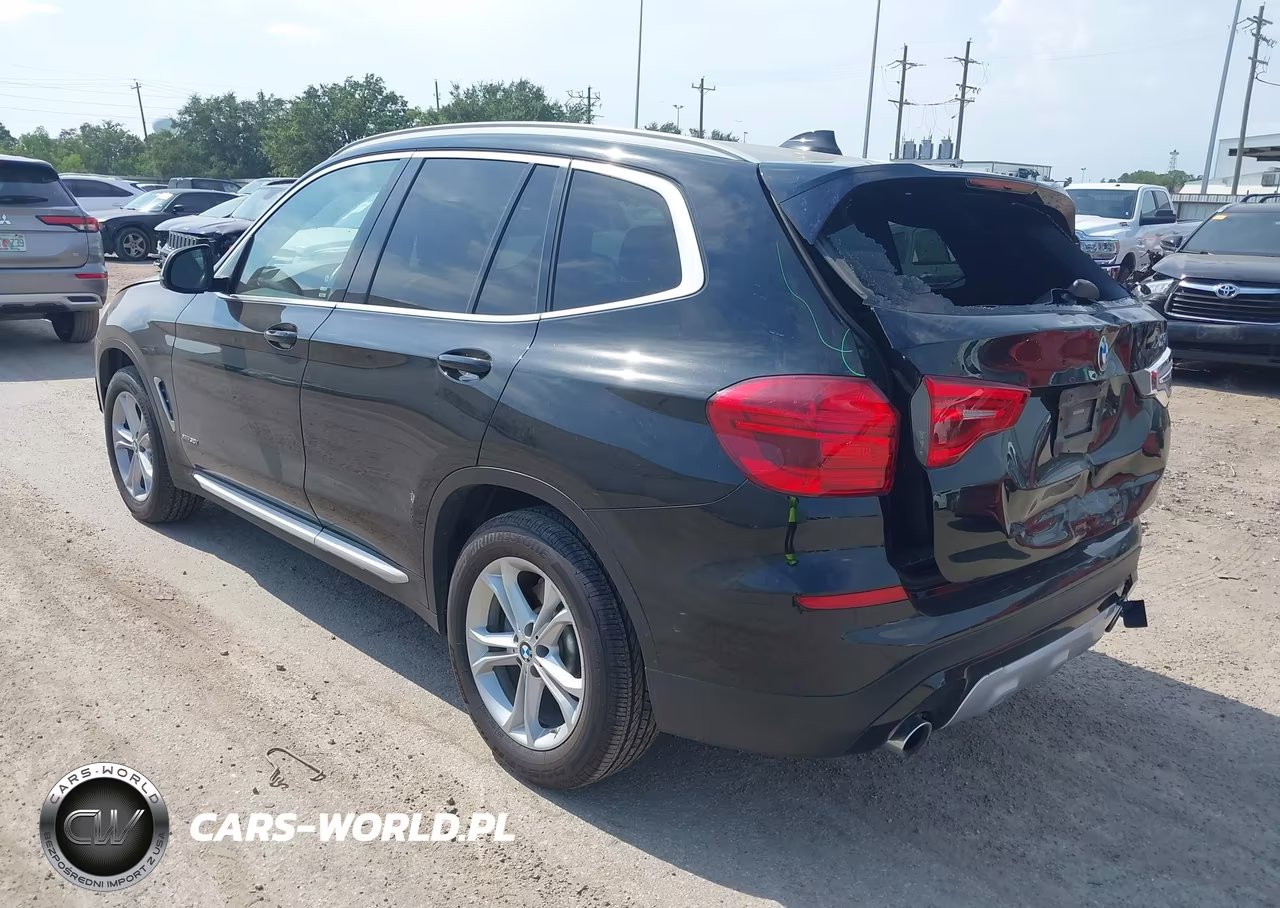2018 BMW X3 xDrive30I VIN:5UXTR9C58JLD66028 - 3