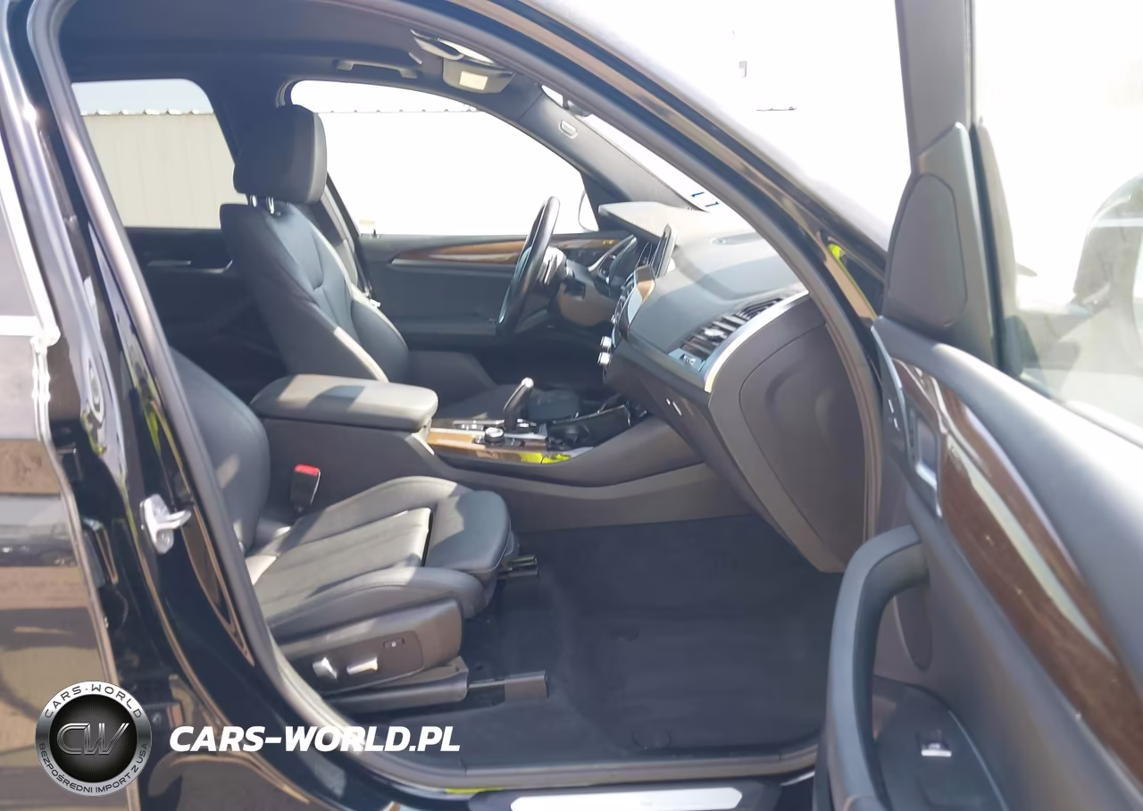2018 BMW X3 xDrive30I VIN:5UXTR9C58JLD66028 - 5