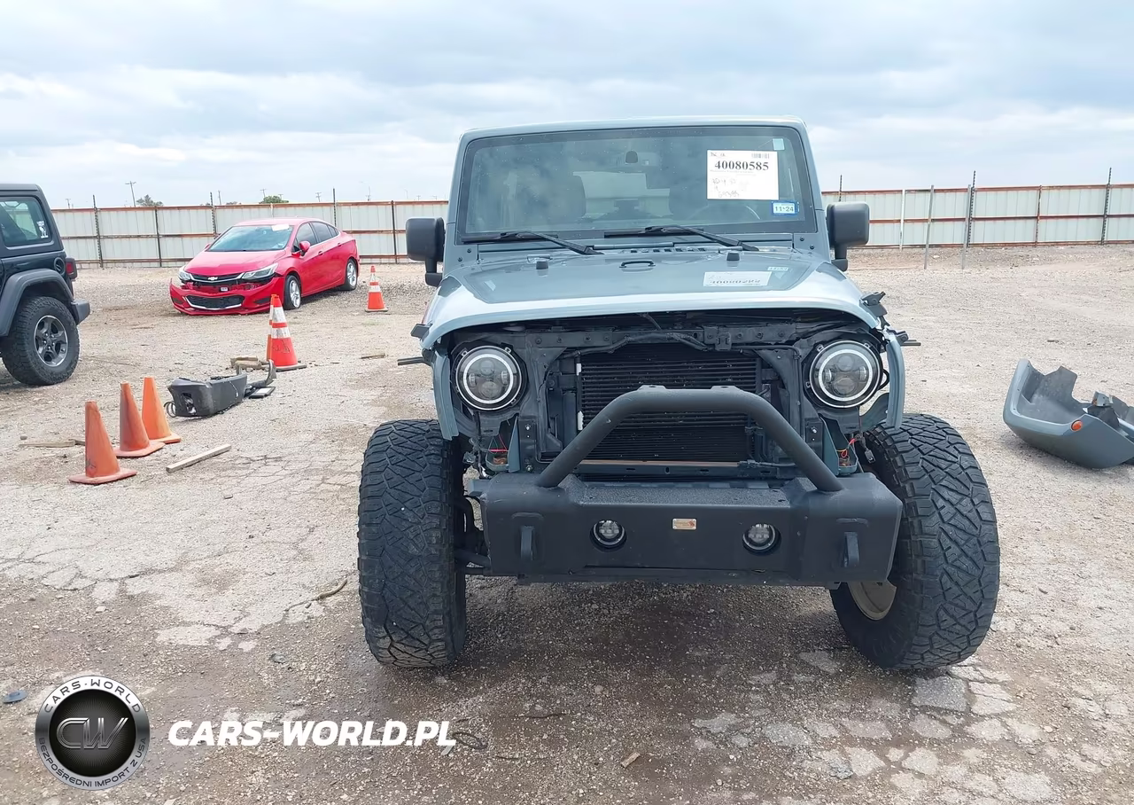 2014 Jeep Wrangler Unlimited Sahara VIN:1C4BJWEG4EL217863 - 13