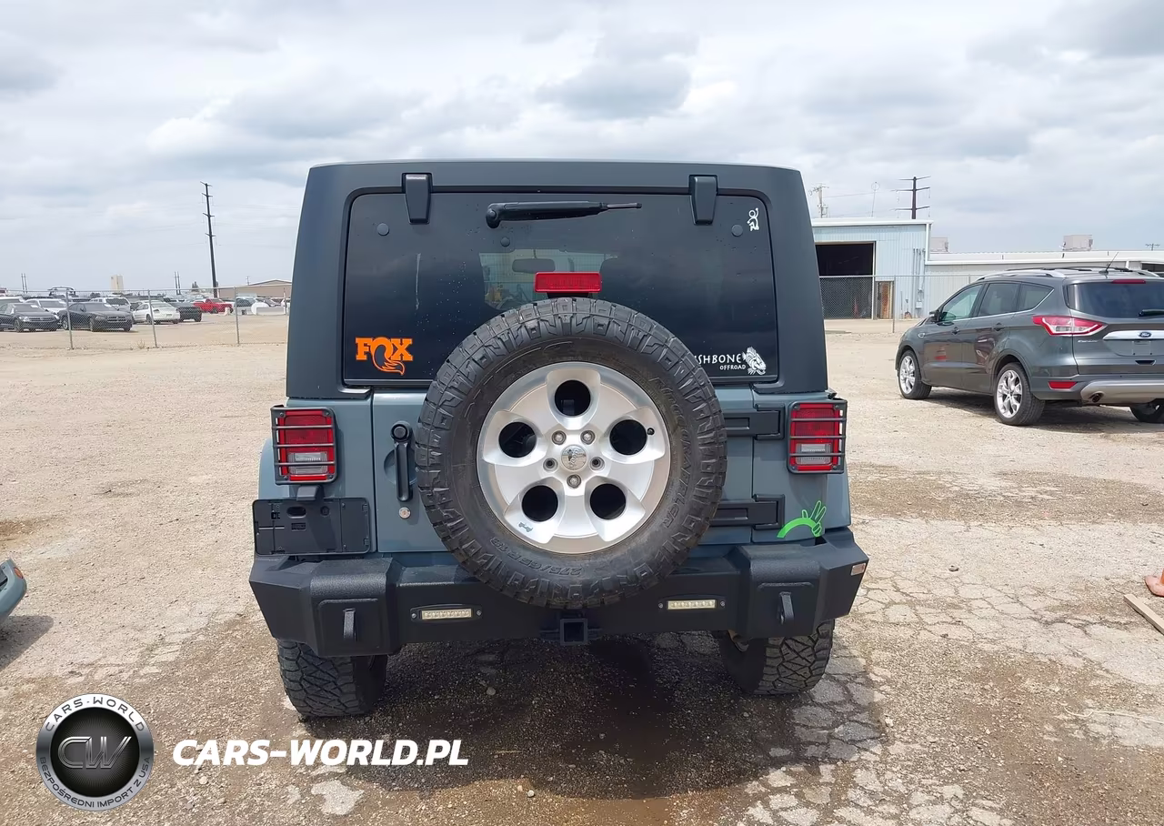 2014 Jeep Wrangler Unlimited Sahara VIN:1C4BJWEG4EL217863 - 17
