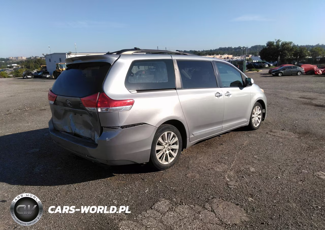 2013 Toyota Sienna Xle 7 Passenger VIN:5TDDK3DC5DS053331 - 4
