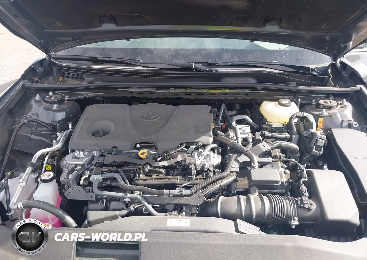 2025 Toyota Camry Le VIN:4T1DAACK5SU501880 - 10
