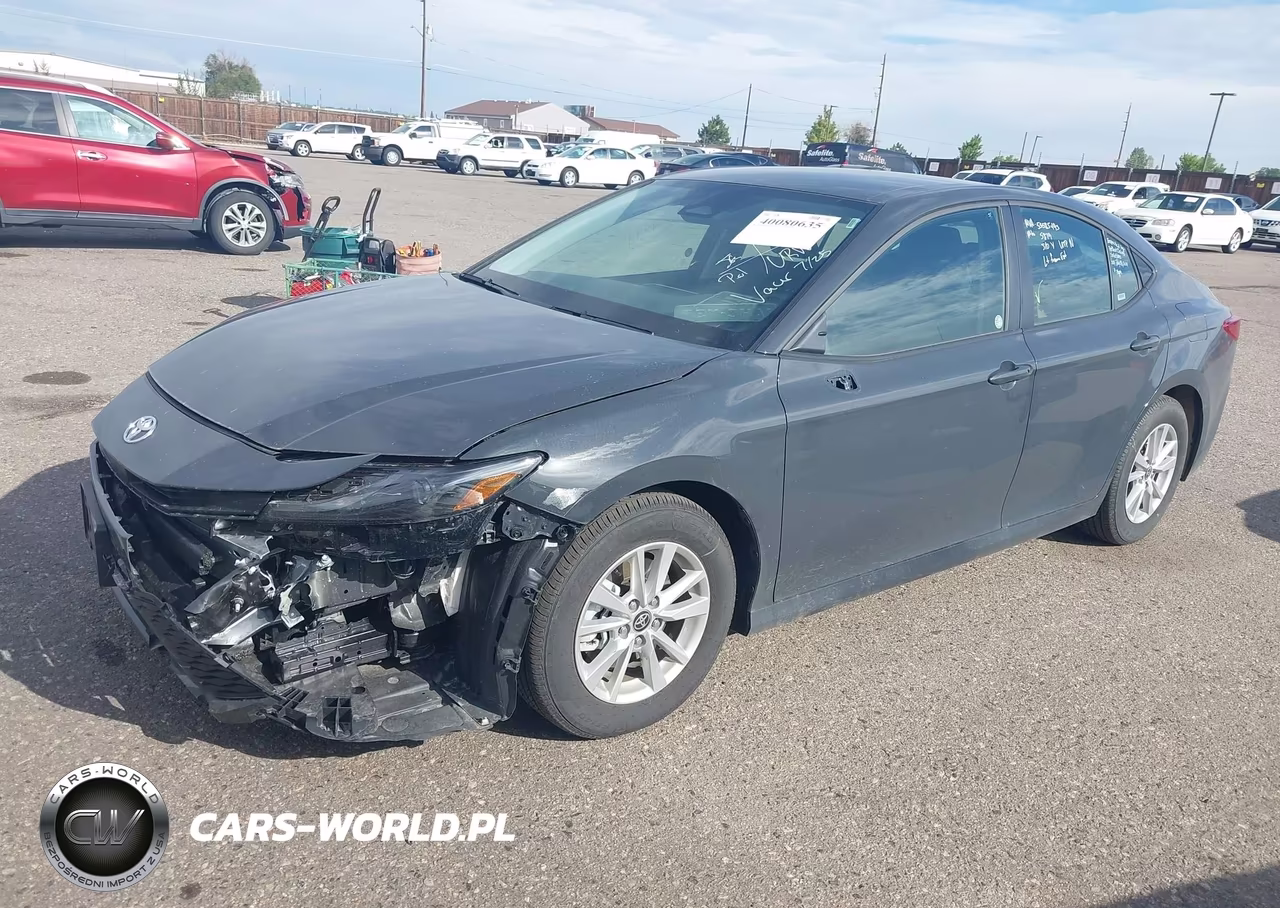 2025 Toyota Camry Le VIN:4T1DAACK5SU501880 - 15