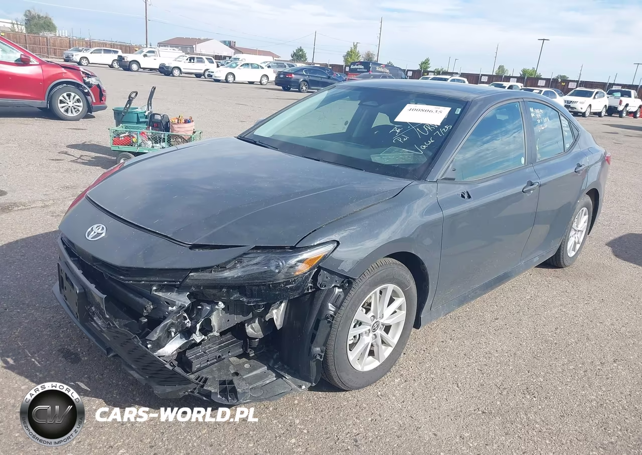 2025 Toyota Camry Le VIN:4T1DAACK5SU501880 - 2