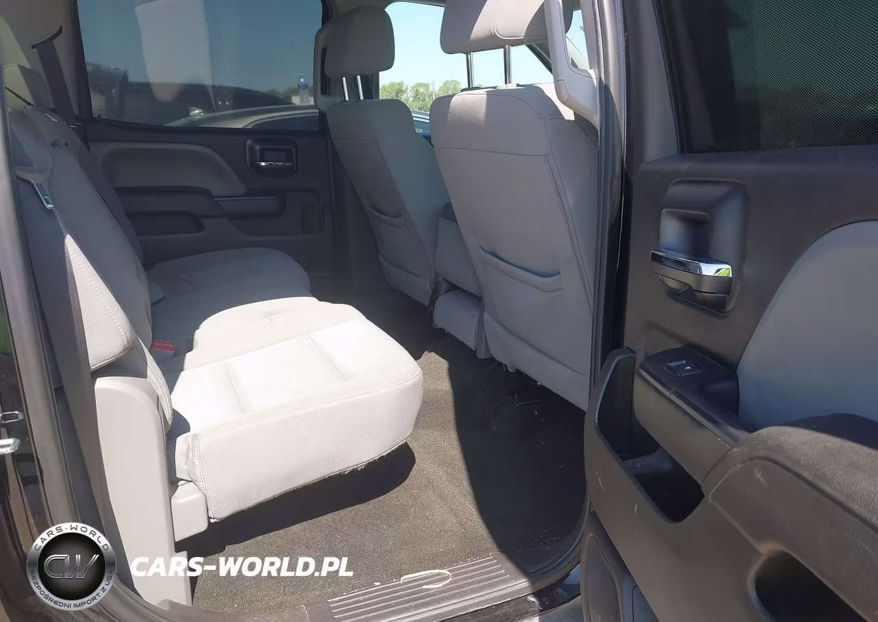 2018 Chevrolet Silverado 1500 Custom VIN:3GCPCPEH2JG212697 - 8