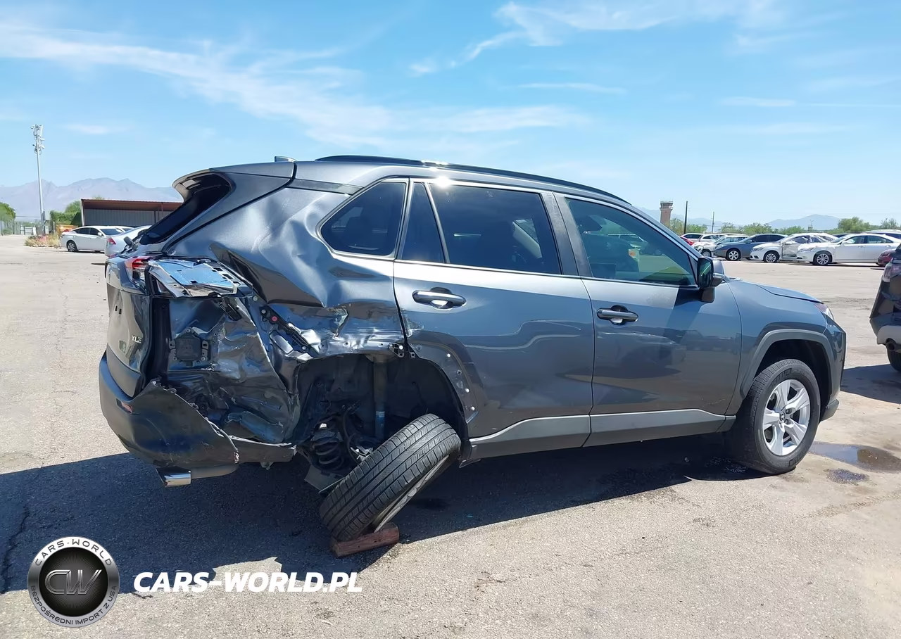 2019 Toyota Rav4 Xle VIN:JTMW1RFV8KD507657 - 13
