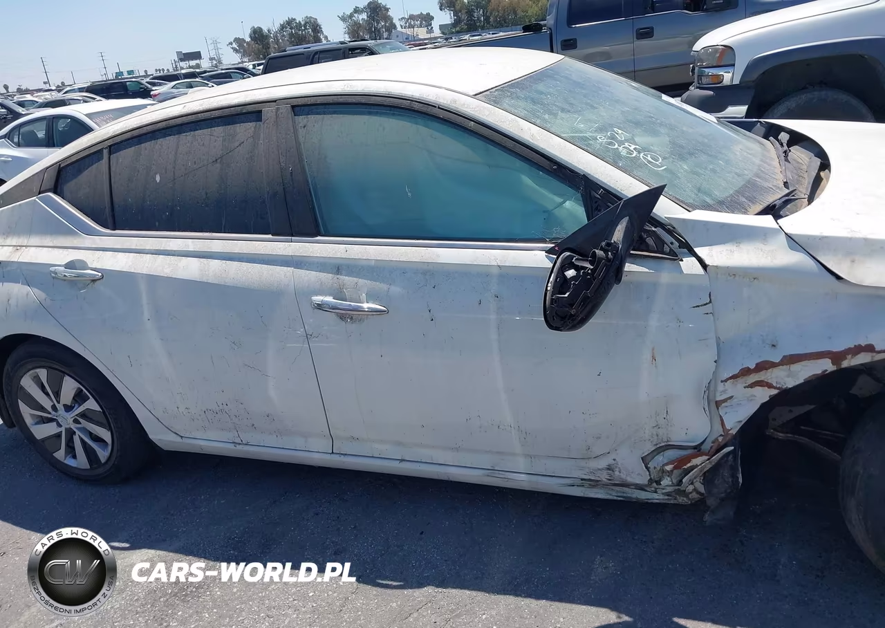 2019 Nissan Altima 2.5 S VIN:1N4BL4BV3KN325057 - 13