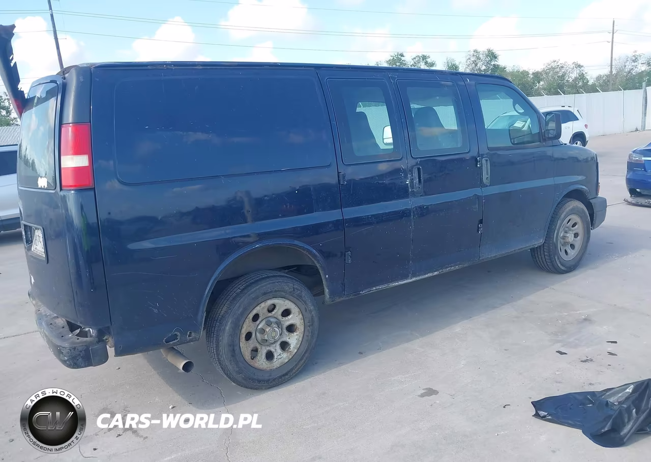 2009 Chevrolet Express 1500 Work Van VIN:1GCFG154591161006 - 4