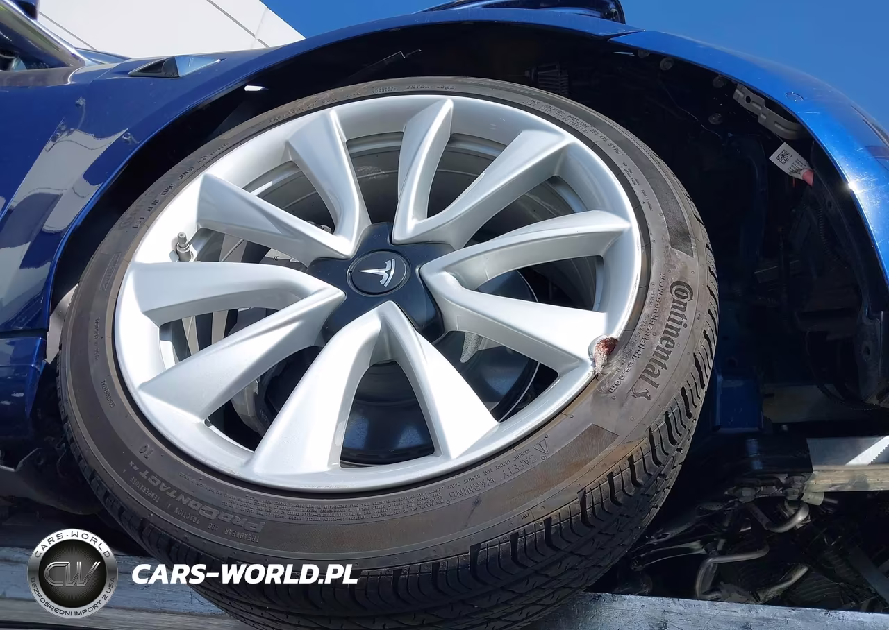 2020 Tesla Model 3 Standard Range Plus Rear-Wheel Drive-Standard Range Rear-Wheel Drive VIN:5YJ3E1EA5LF633945 - 23