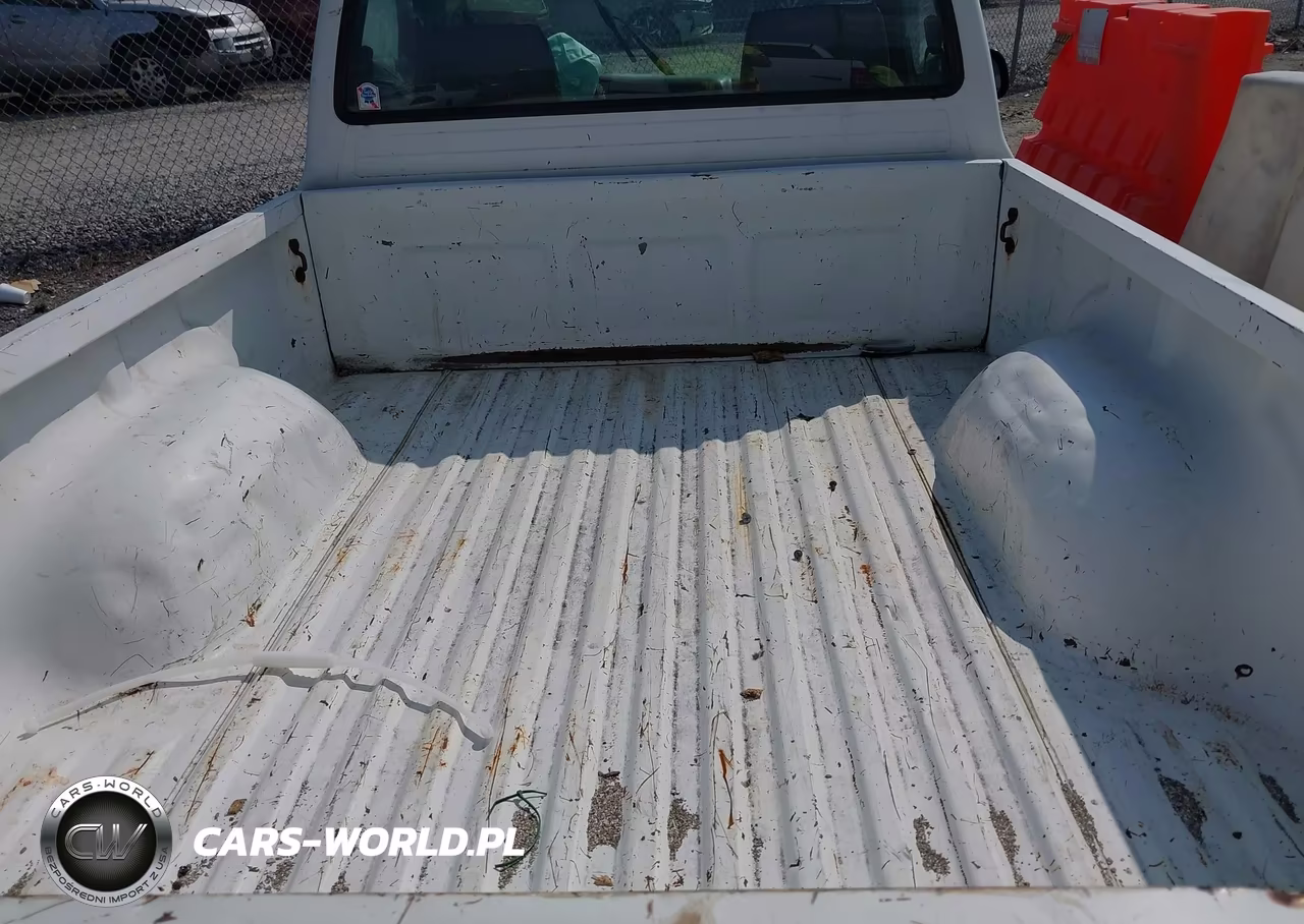 2000 Toyota Tacoma VIN:4TANL42N6YZ618357 - 8
