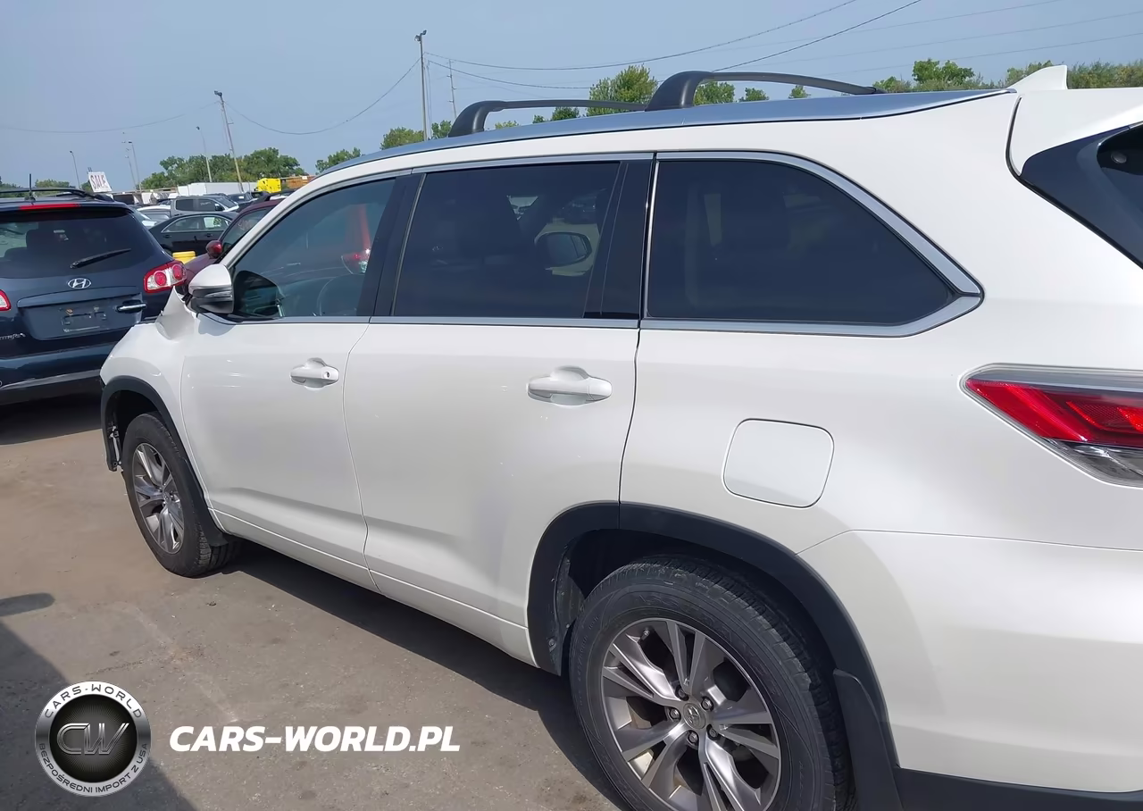 2015 Toyota Highlander Xle V6 VIN:5TDJKRFH2FS108531 - 15