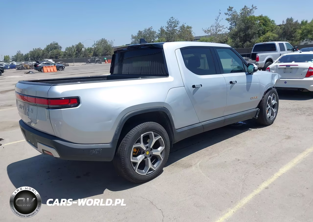 2023 Rivian R1T Adventure Quad Motor Large Pack VIN:7FCTGAAA6PN020119 - 4