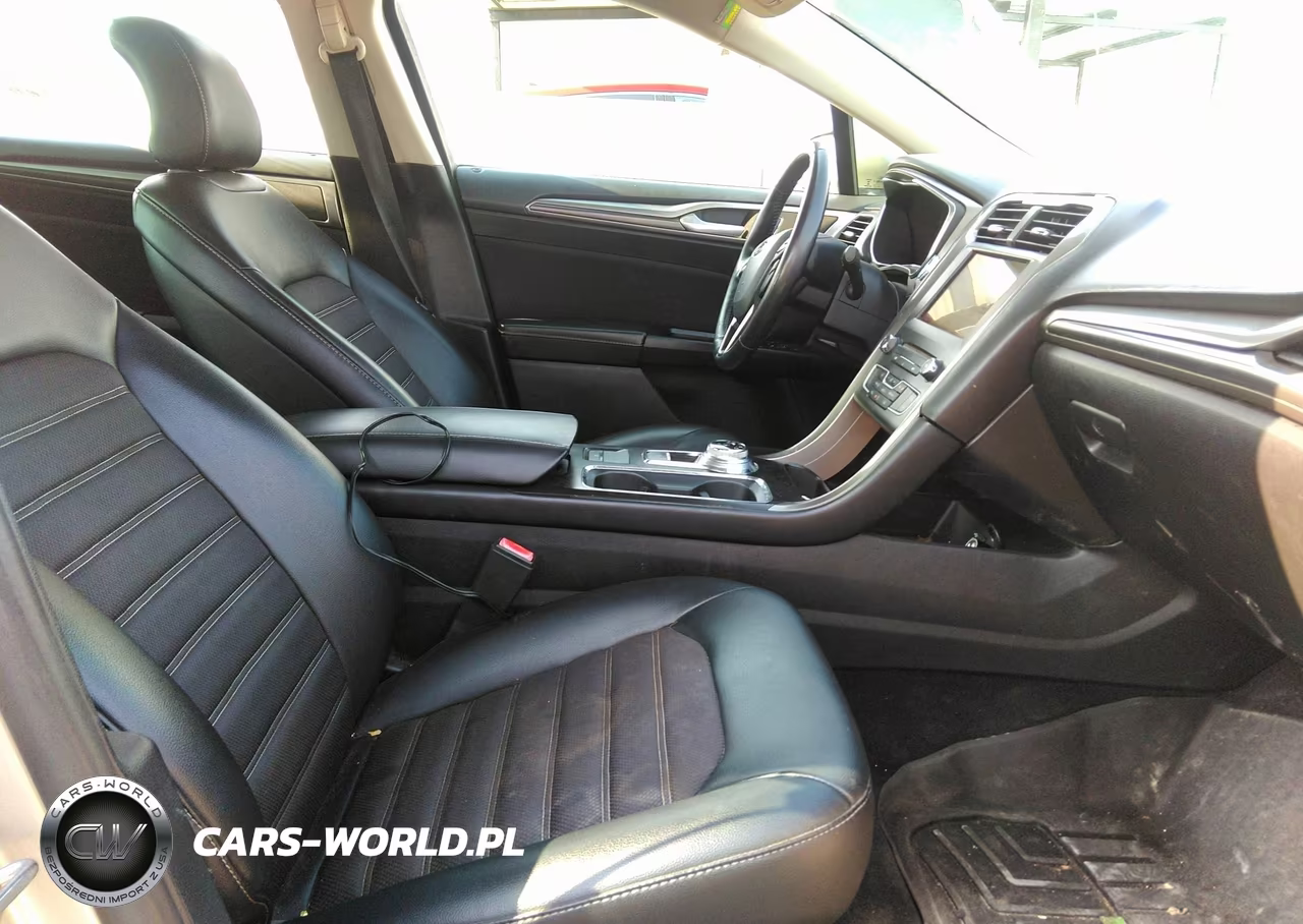 2017 Ford Fusion Se VIN:3FA6P0H75HR411192 - 5