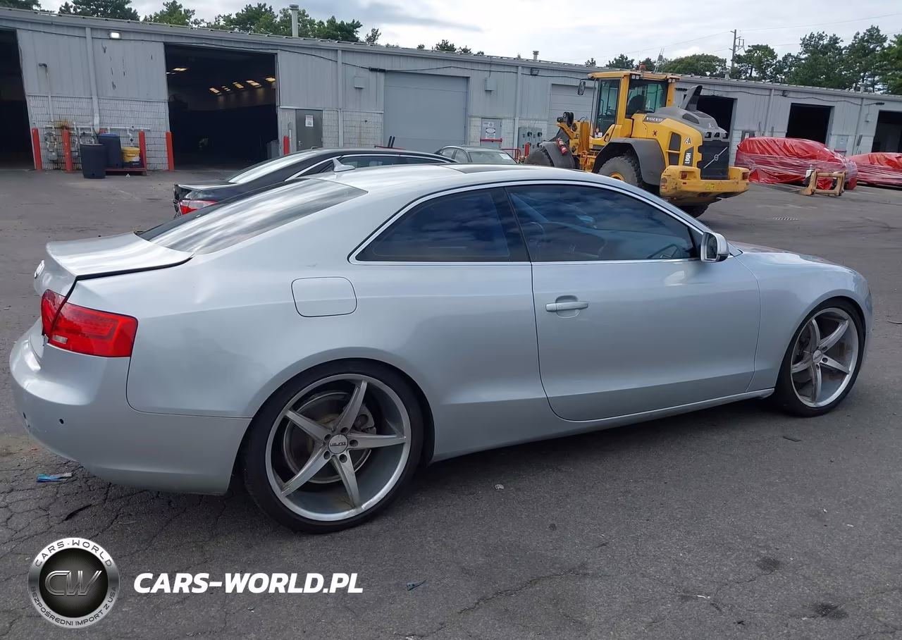 2013 Audi A5 2.0T Premium VIN:WAULFAFR6DA080716 - 4