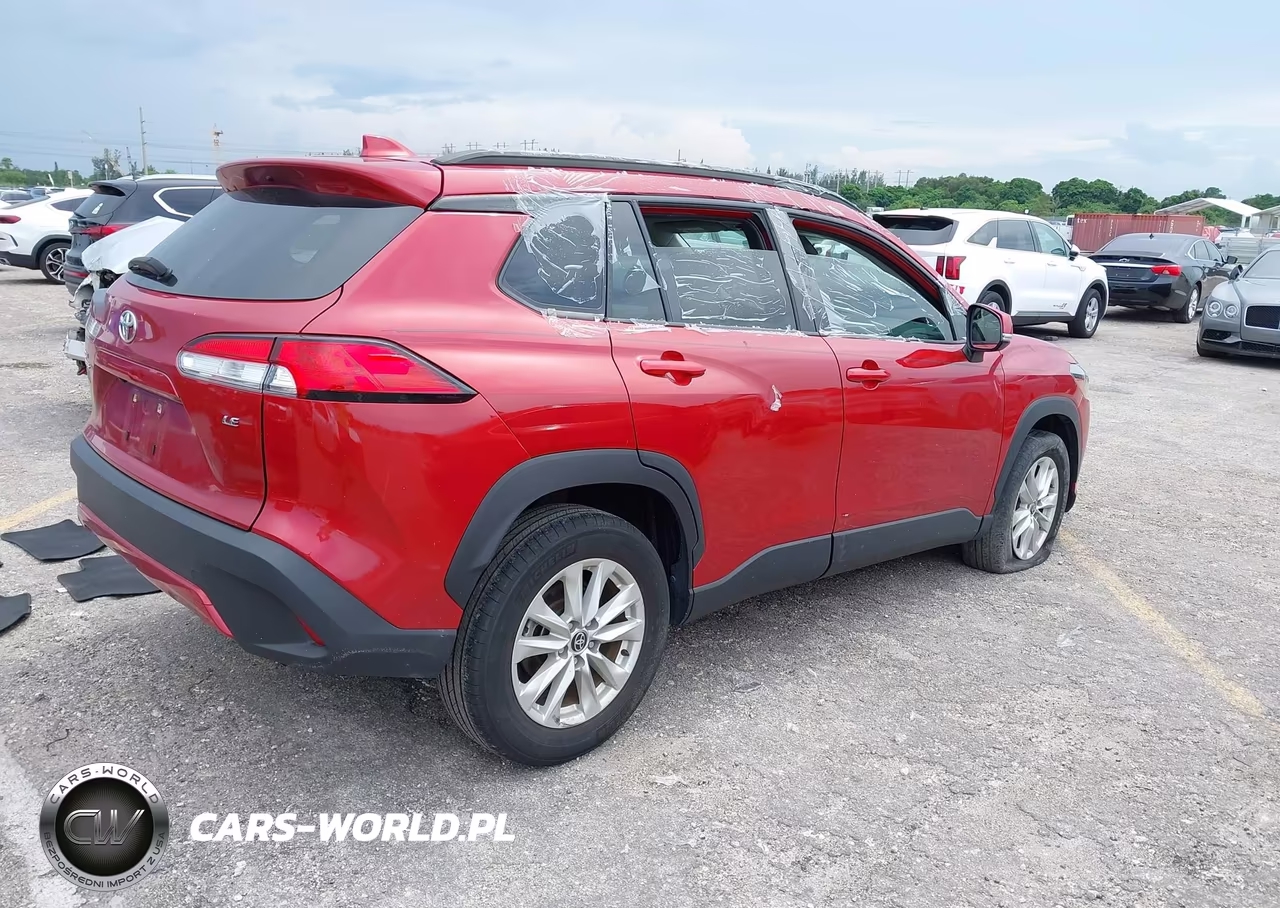 2022 Toyota Corolla Cross Le VIN:7MUCAAAG8NV028683 - 4