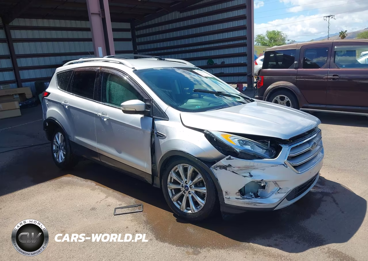 2017 Ford Escape Titanium – zdjęcie 1 z 16